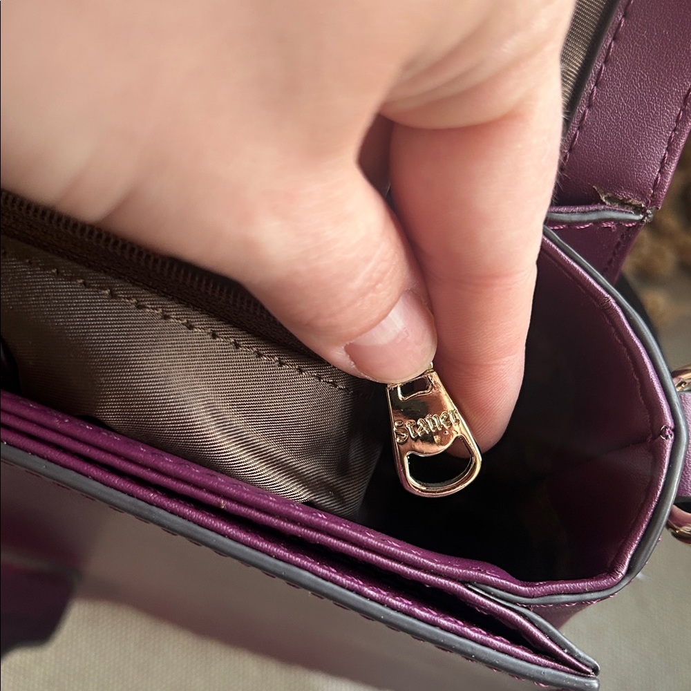 🍇Stauer Grape Leather Saddle Crossbody Bag - Picture 6 of 7